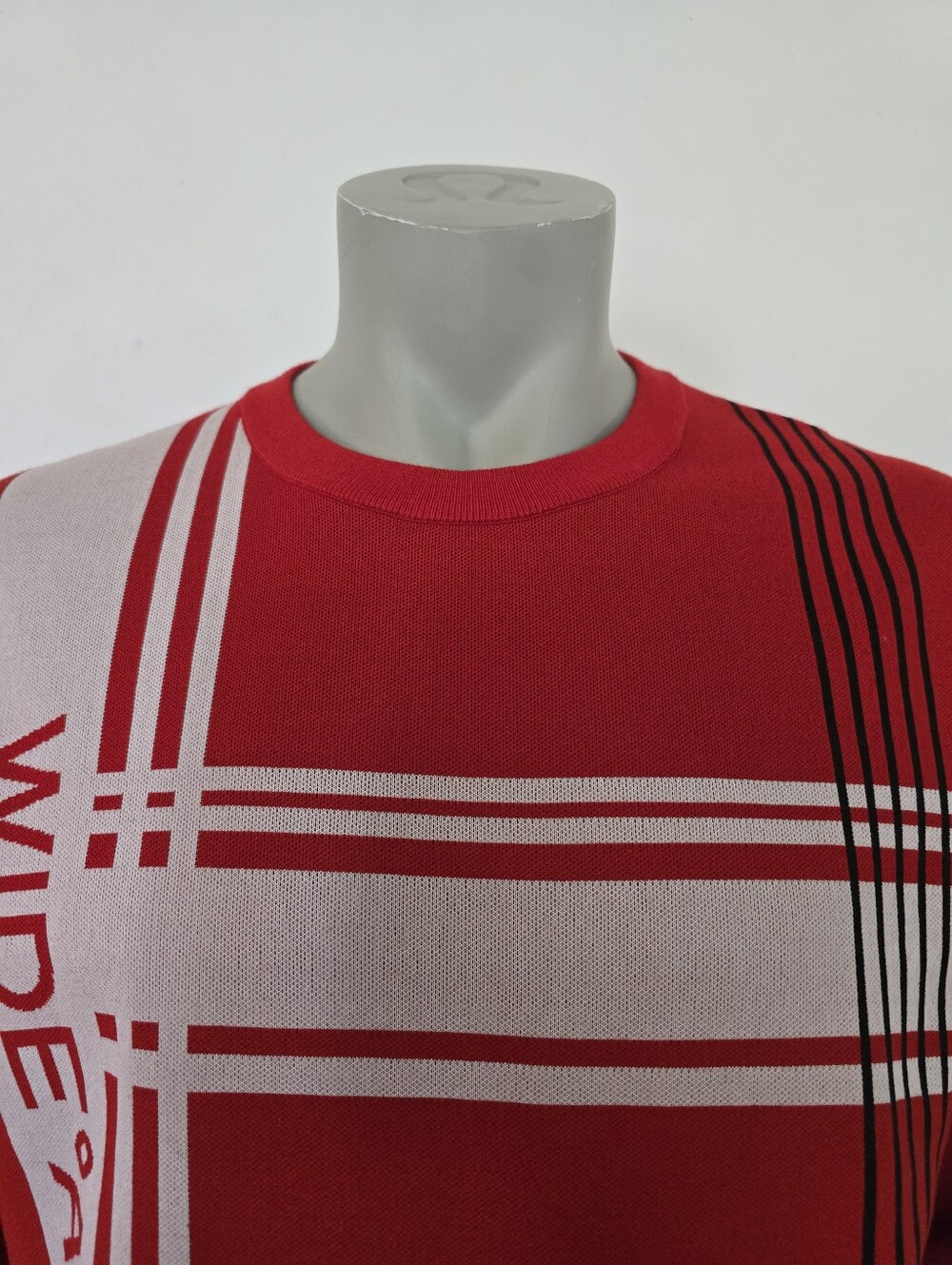 WIDEANGLE Korea Activewear Sweater Size Large - Picture 3 of 13